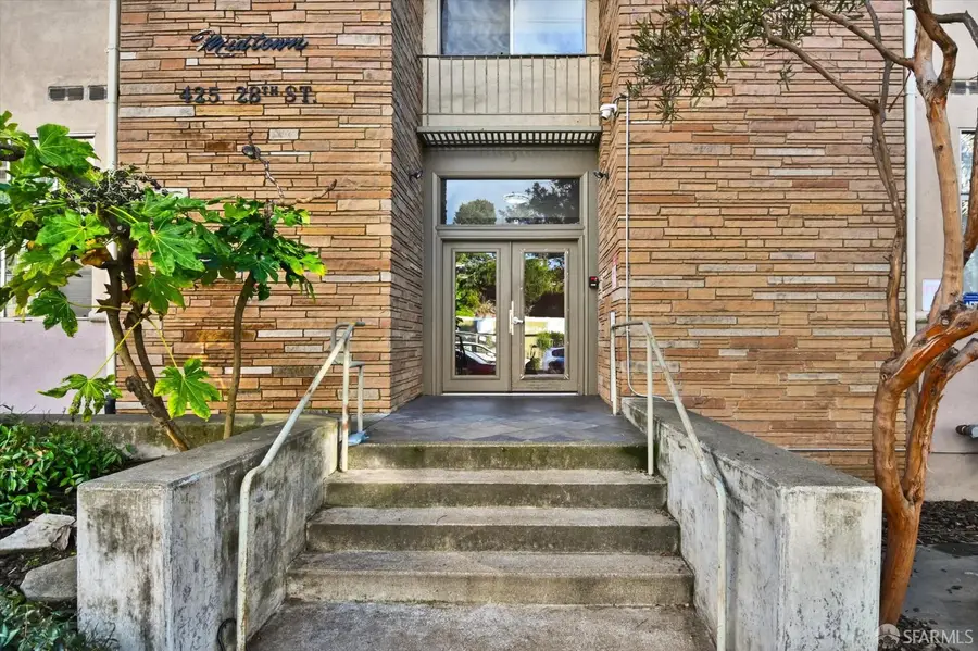 425 28th Street #202a, Oakland, CA 94609 - #2