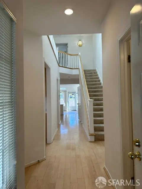 12 Outlook Circle, Pacifica, CA 94044 - #3