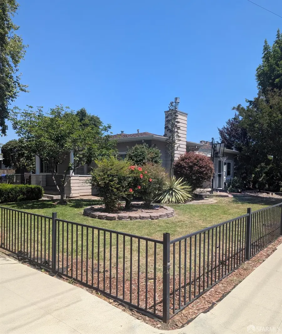 21492 Montgomery Avenue, Hayward, CA 94541 - #2