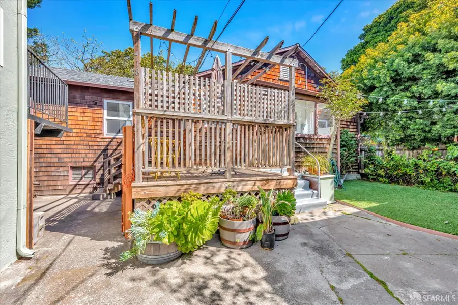 418 Mcauley Street, Oakland, CA 94609 - #2