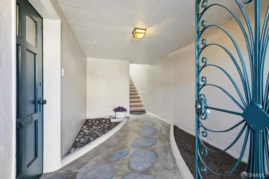 2083 17th Avenue, San Francisco, CA 94116 - #2