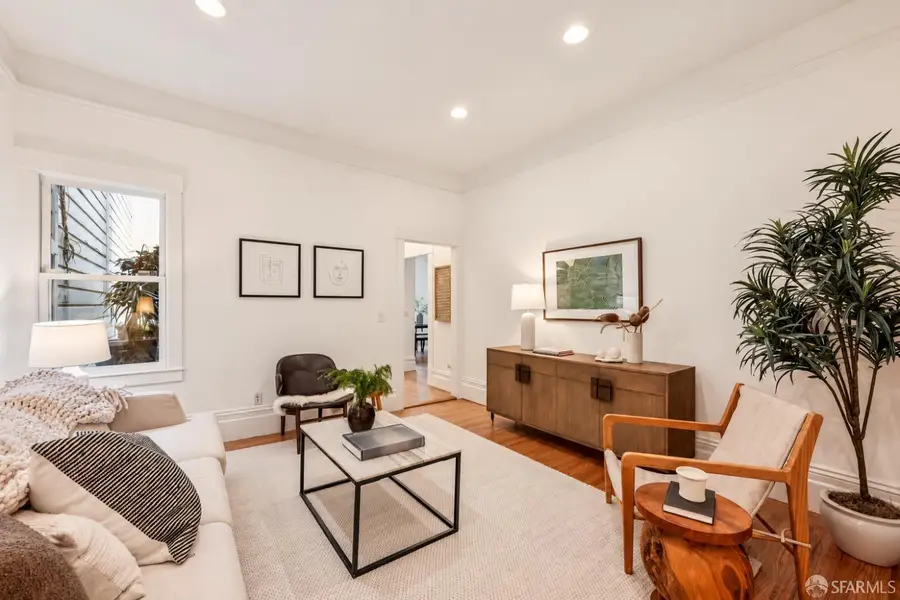 386 Noe Street #A, San Francisco, CA 94114 - #2