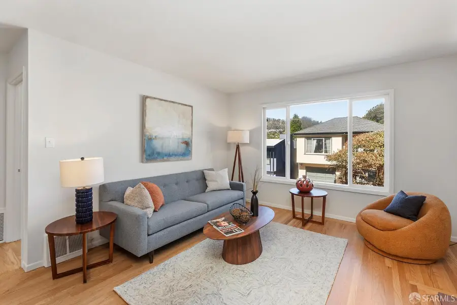 136 Dellbrook Avenue, San Francisco, CA 94131 - #2