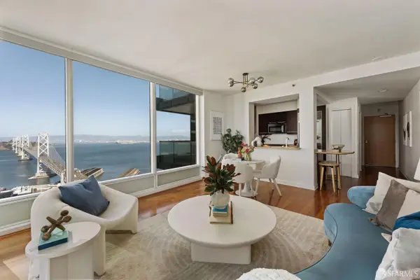 425 1st Street #3307, San Francisco, CA 94105