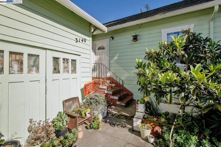 3140 E 27th St, Oakland, CA 94601 - #3