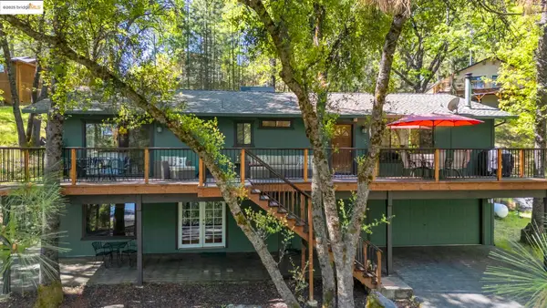 19779 Pine Mountain Dr, Groveland, CA 95321