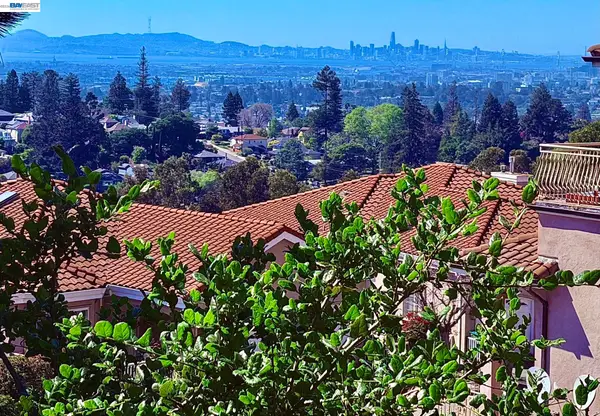 4320 Terrabella Way, Oakland, CA 94619