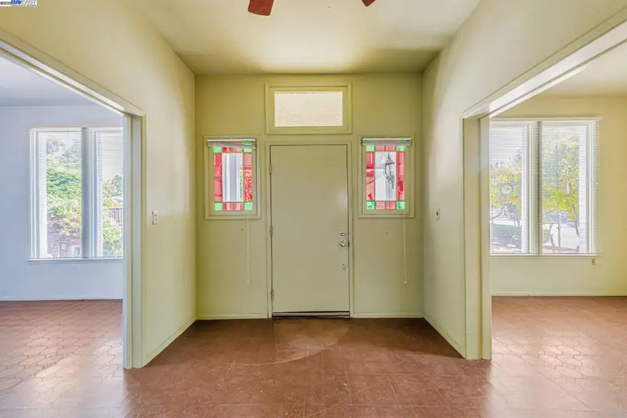 37915 Vallejo St, Fremont, CA 94536 - #2