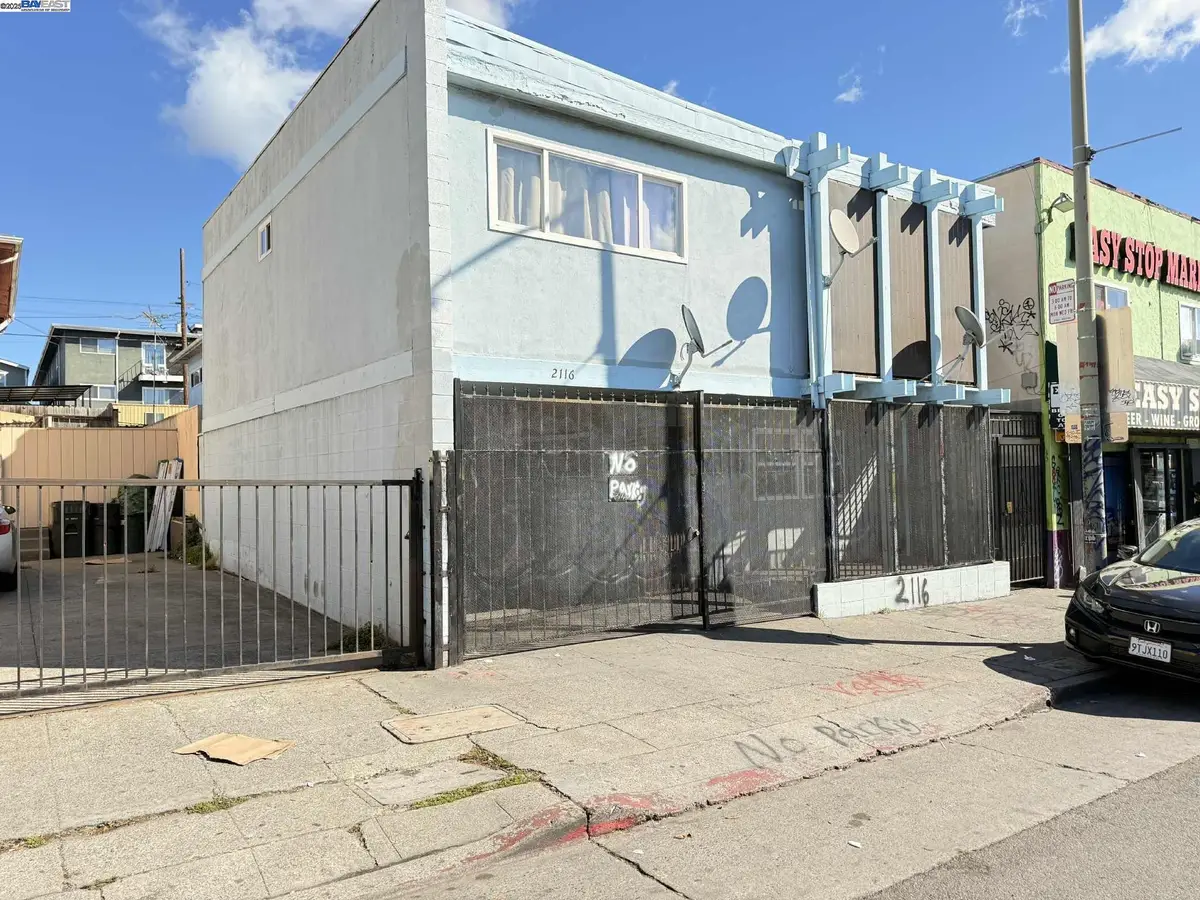 2116 International Blvd, Oakland, CA 94606 - #1
