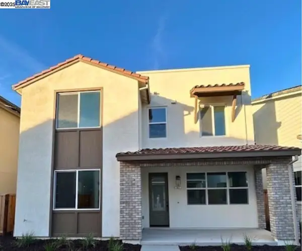 352 Waypoint Drive, Napa, CA 94558