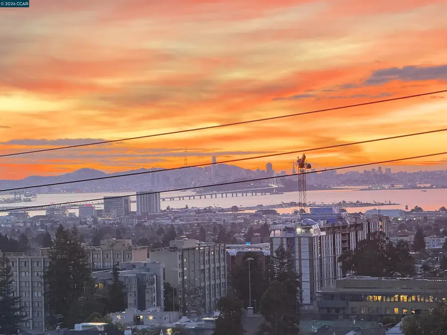 2 Panoramic Way #304, Berkeley, CA 94704 - #3