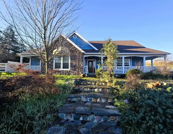 3040 Pepito Dr, La Grange, CA 95329