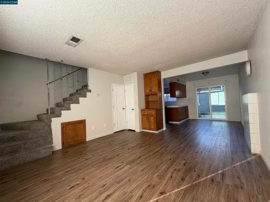 1648 W North Bear Creek Dr, Merced, CA 95348 - #2