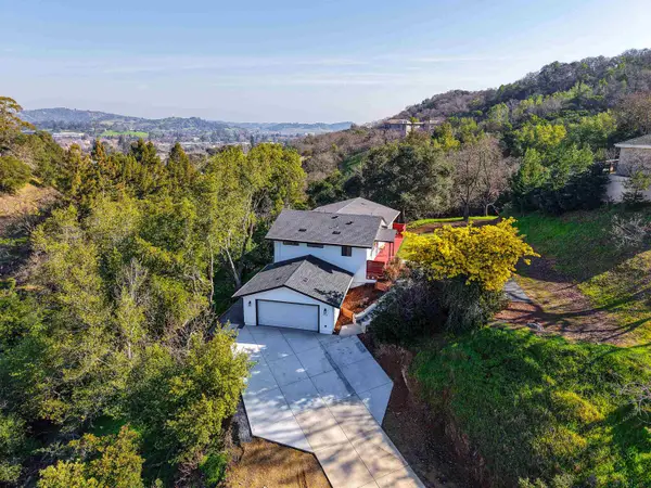 612 Canyon Rd, Novato, CA 94947