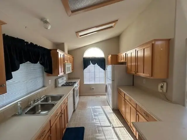 1200 W Winton Ave #81, Hayward, CA 94545 - #3