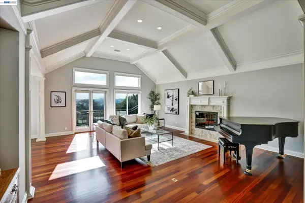 2382 Alameda Diablo, Diablo, CA 94528