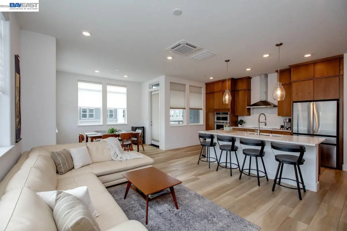 2885 Tradewind Dr, Alameda, CA 94501 - #1