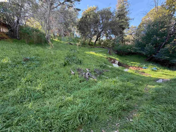 59, 60 Clayton St., San Rafael, CA 94901