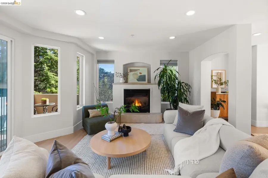 6839 Sherwick Dr, Berkeley, CA 94705 - #2