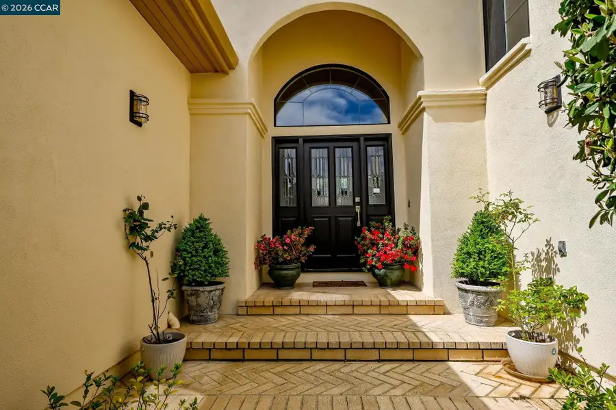 715 Blue Spruce Dr, Danville, CA 94506 - #2