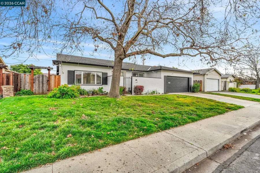 1548 Dianda Dr, Concord, CA 94521 - #3