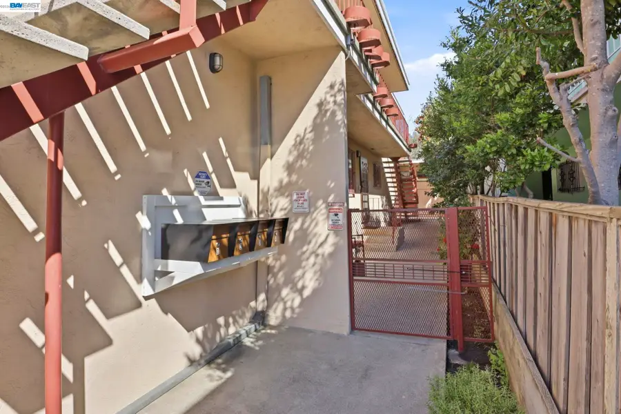 2550 Damuth St, Oakland, CA 94602 - #3
