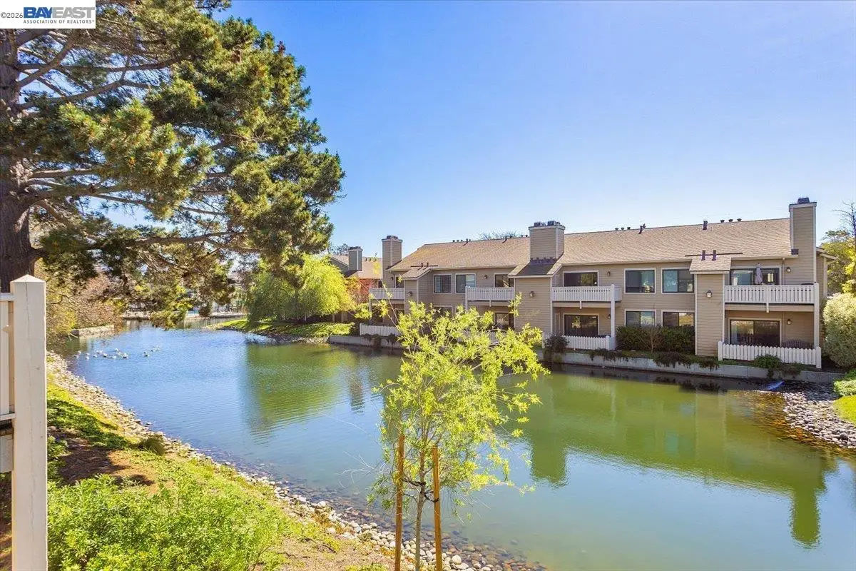 130 Lakeshore Ct, Richmond, CA 94804 - #1
