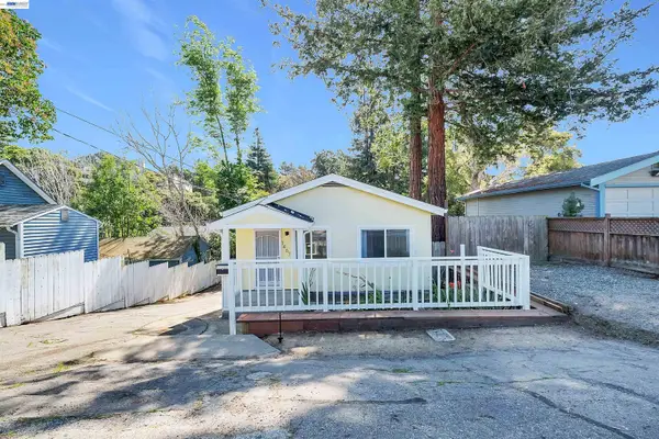 1467 Clay St, Hayward, CA 94541