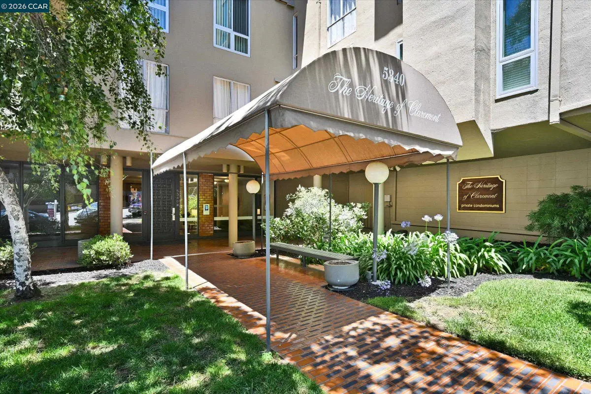 5340 Broadway Terrace #203, Oakland, CA 94618 - #1