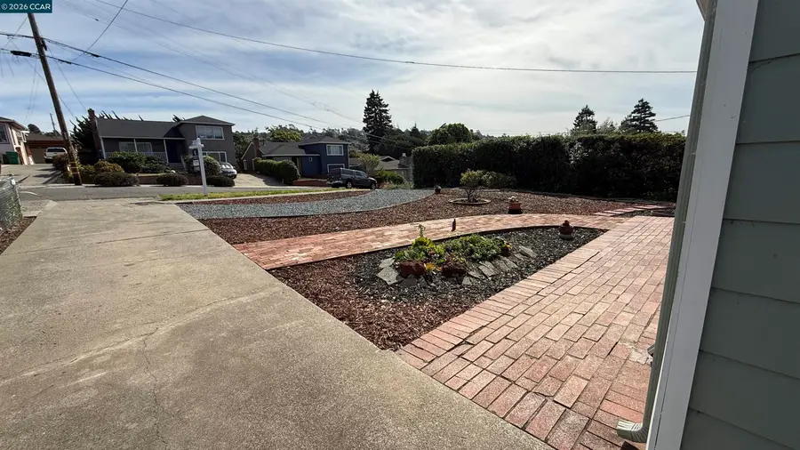 611 Amador St, Richmond, CA 94805 - #3