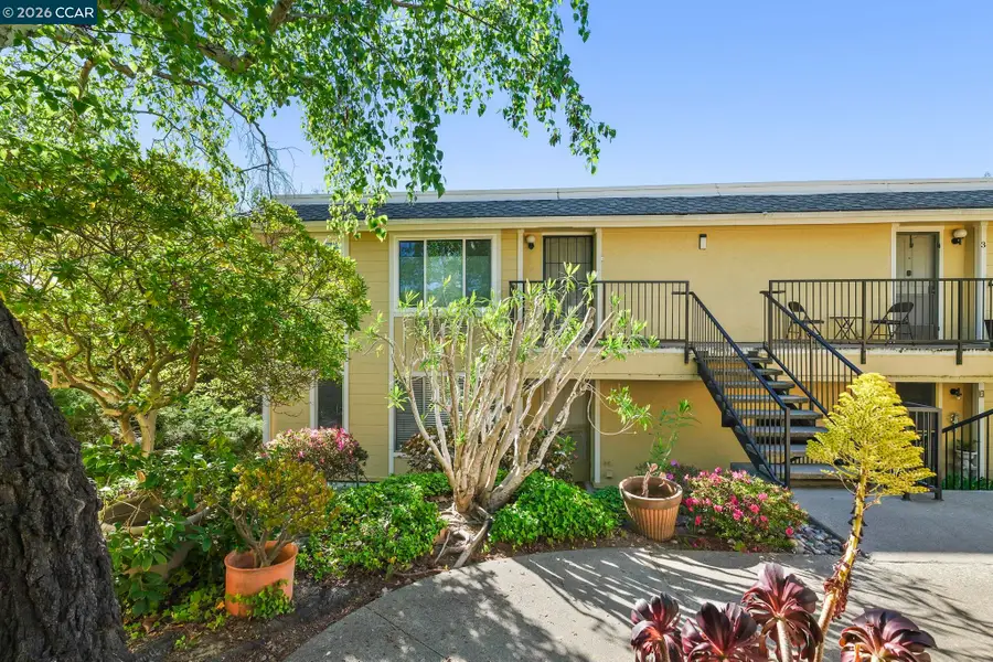 1201 Skycrest Dr #2, Walnut Creek, CA 94595 - #3