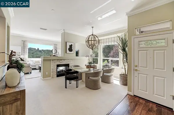 2886 Saklan Indian Dr, Walnut Creek, CA 94595