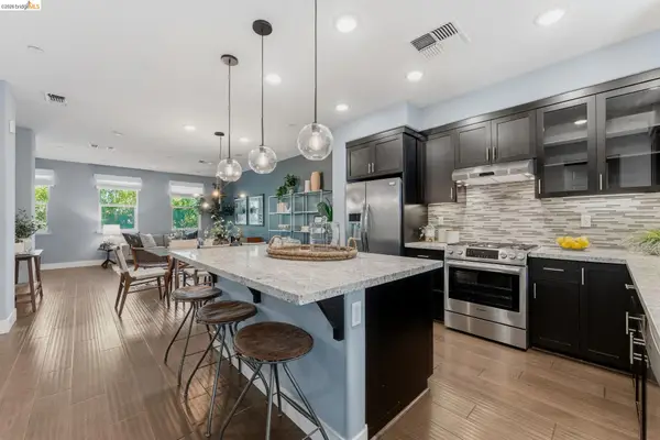 489 Diller Street, Alameda, CA 94501