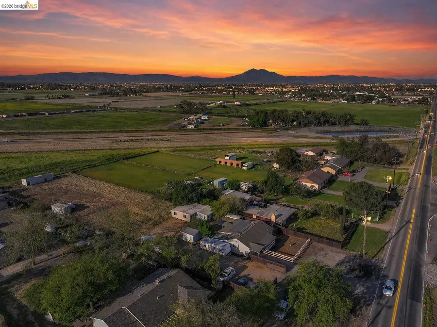 2191 E Cypress Rd, Oakley, CA 94561 - #2