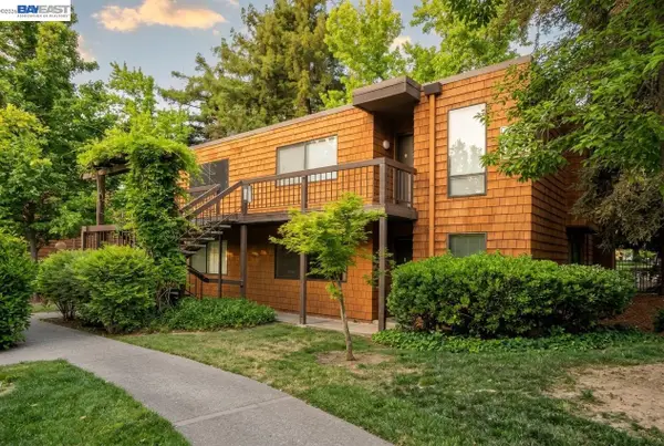 796 Woodside Ln #1, Sacramento, CA 95825