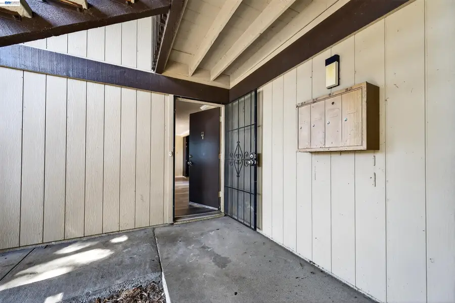 355 Parkview Terrace #B9, Vallejo, CA 94589 - #2