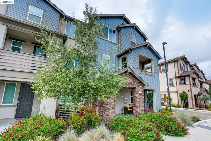 241 N N St, Livermore, CA 94551 - #3