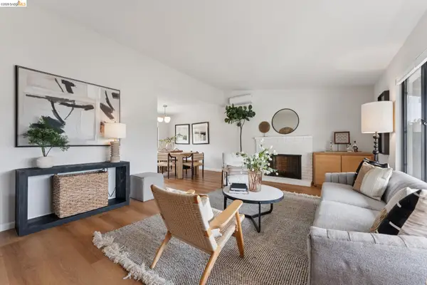 5200 Pinecrest Drive, Oakland, CA 94605