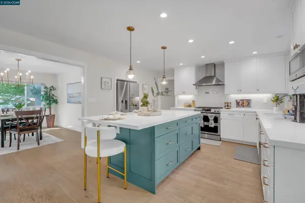 235 Appalachian Dr, Martinez, CA 94553