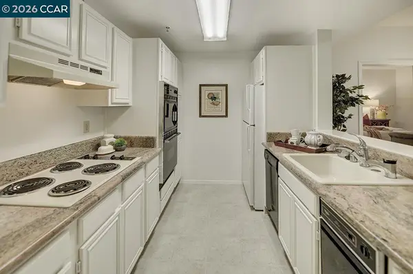 1840 Tice Creek Dr #2110, Walnut Creek, CA 94595