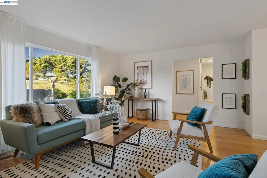 3169 Aylesbury Court, Castro Valley, CA 94546 - #2