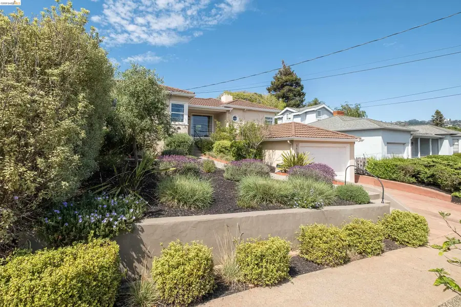 5625 Sacramento Ave, Richmond, CA 94804 - #3