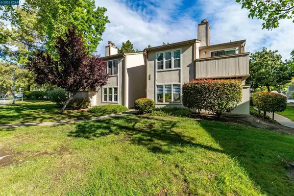 375 Camelback Rd #4, Pleasant Hill, CA 94523