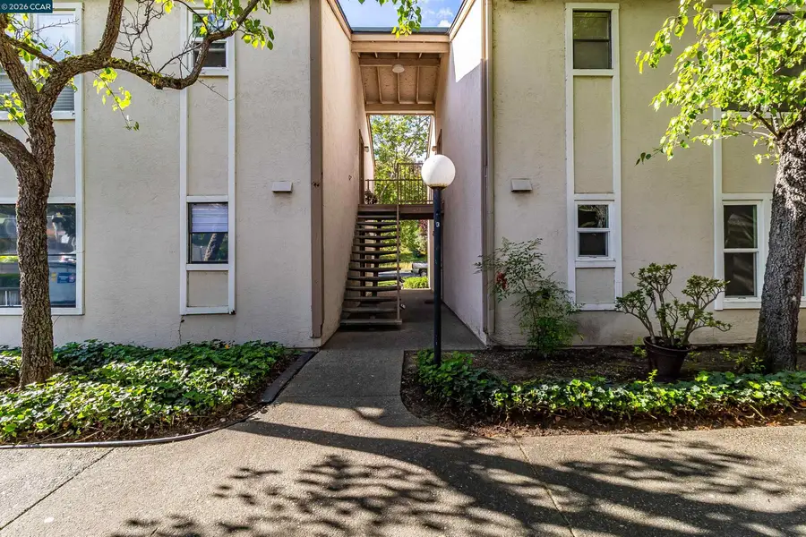 375 Camelback Rd #4, Pleasant Hill, CA 94523 - #3