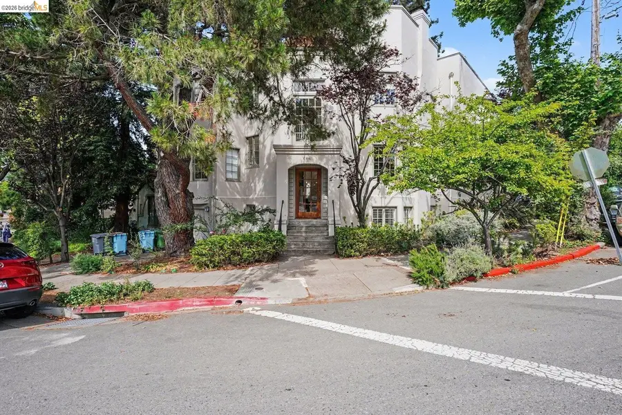 2301 Virginia St #APT 1, Berkeley, CA 94709 - #3