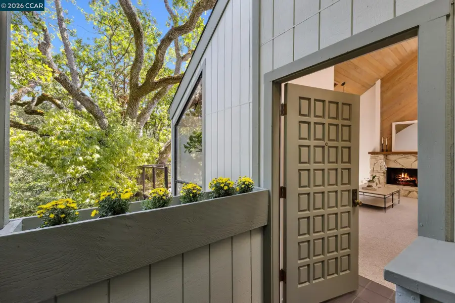 39 Saint Stephens Dr, Orinda, CA 94563 - #2