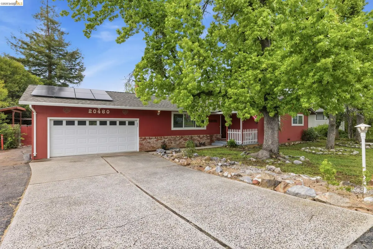 20460 W Walnut Dr, Sonora, CA 95370 - #1