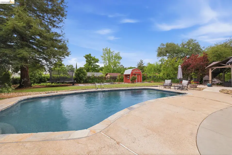 20460 W Walnut Dr, Sonora, CA 95370 - #2