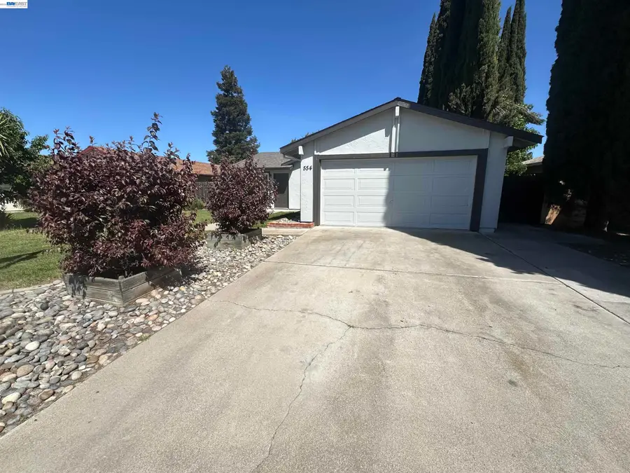 554 Chestnut Ave, Tracy, CA 95376 - #2