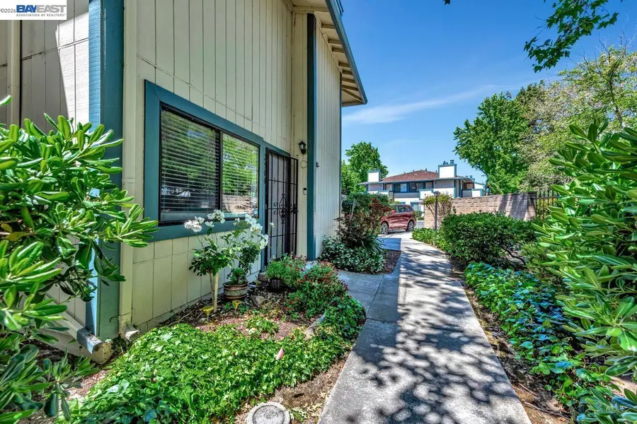 2500 Copa Del Oro Dr, Union City, CA 94587 - #2